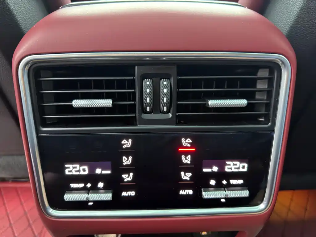 Porsche Cayenne - фото 19
