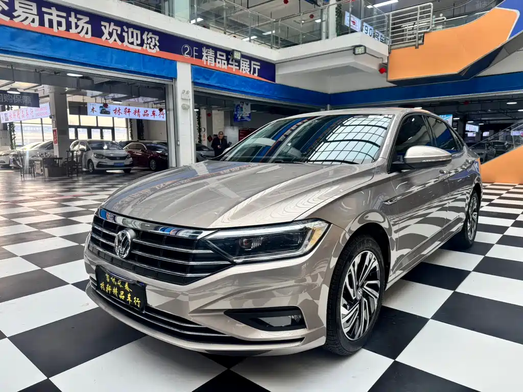 Volkswagen Sagitar 2022