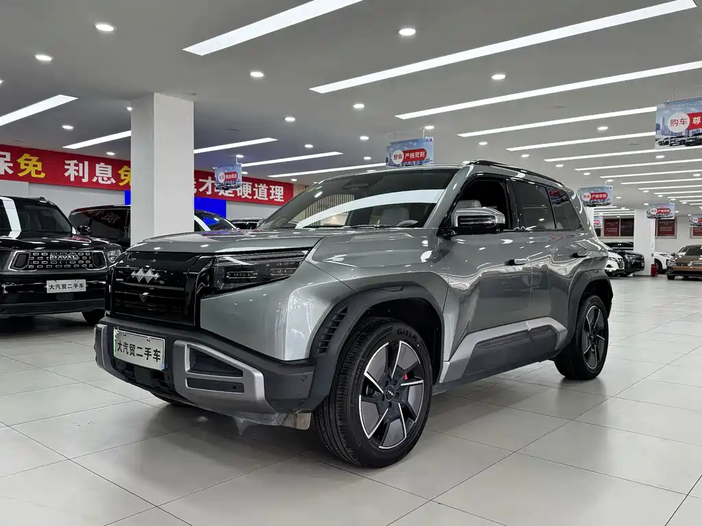 Fang Cheng Bao Titanium 3 2025