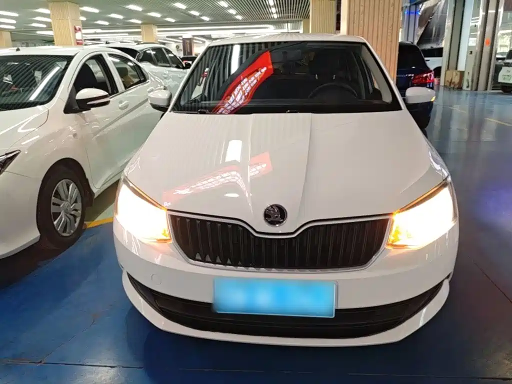 Skoda Fabia — миниатюра 3