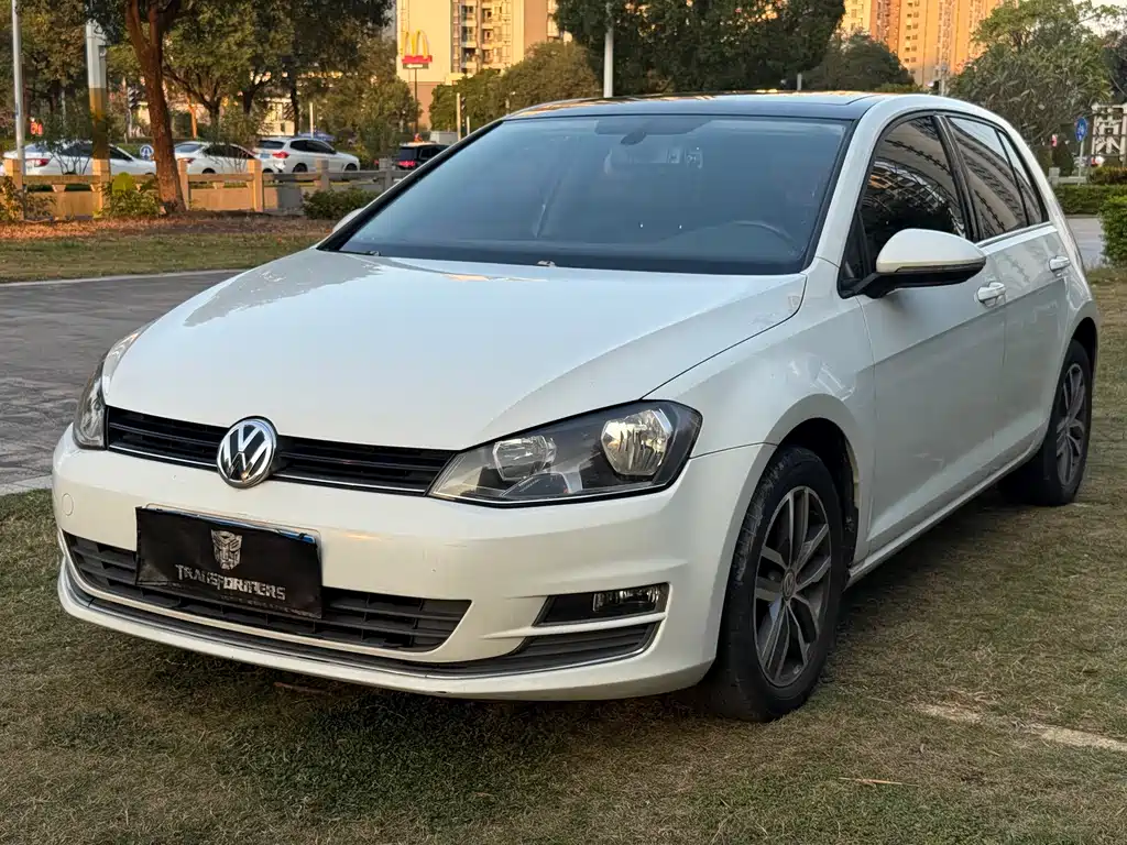 Купить Volkswagen Golf