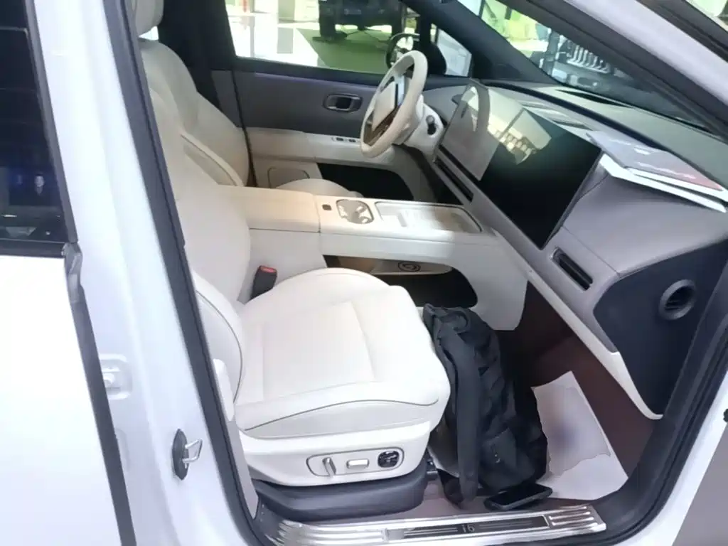 Li Auto Идеальный i6 — миниатюра 25
