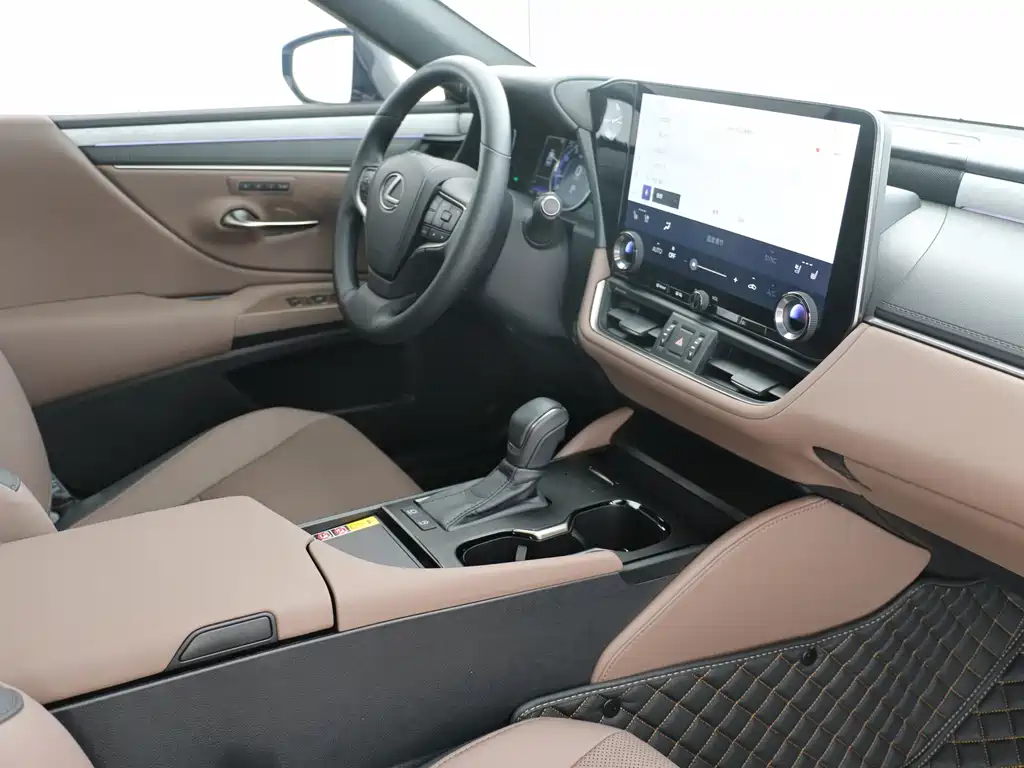 Lexus ES — миниатюра 12