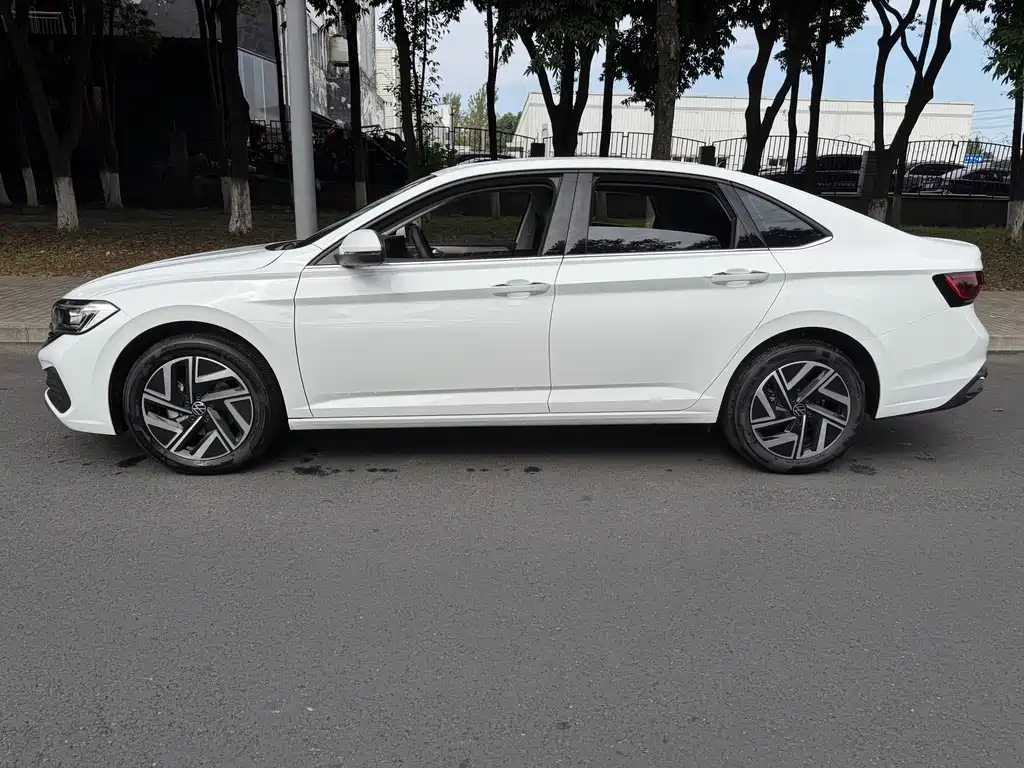 Volkswagen Sagitar — миниатюра 7