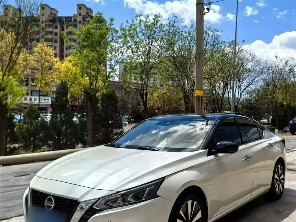 Купить Nissan Teana