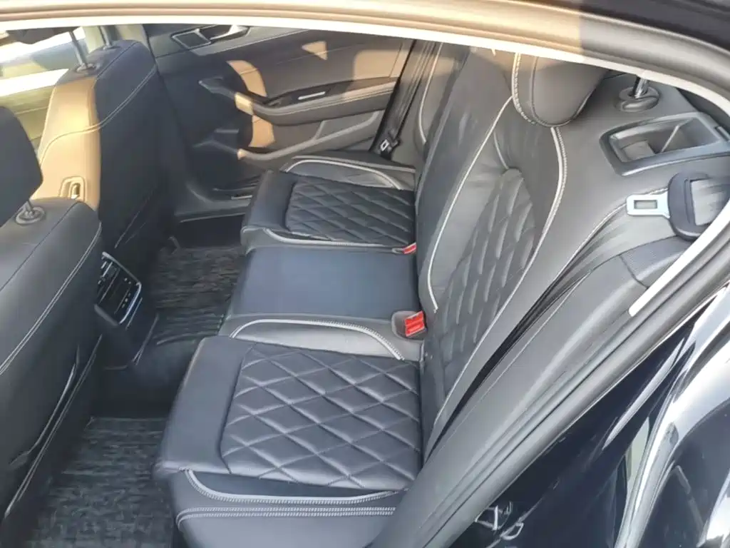 Volkswagen Magotan PHEV — миниатюра 17