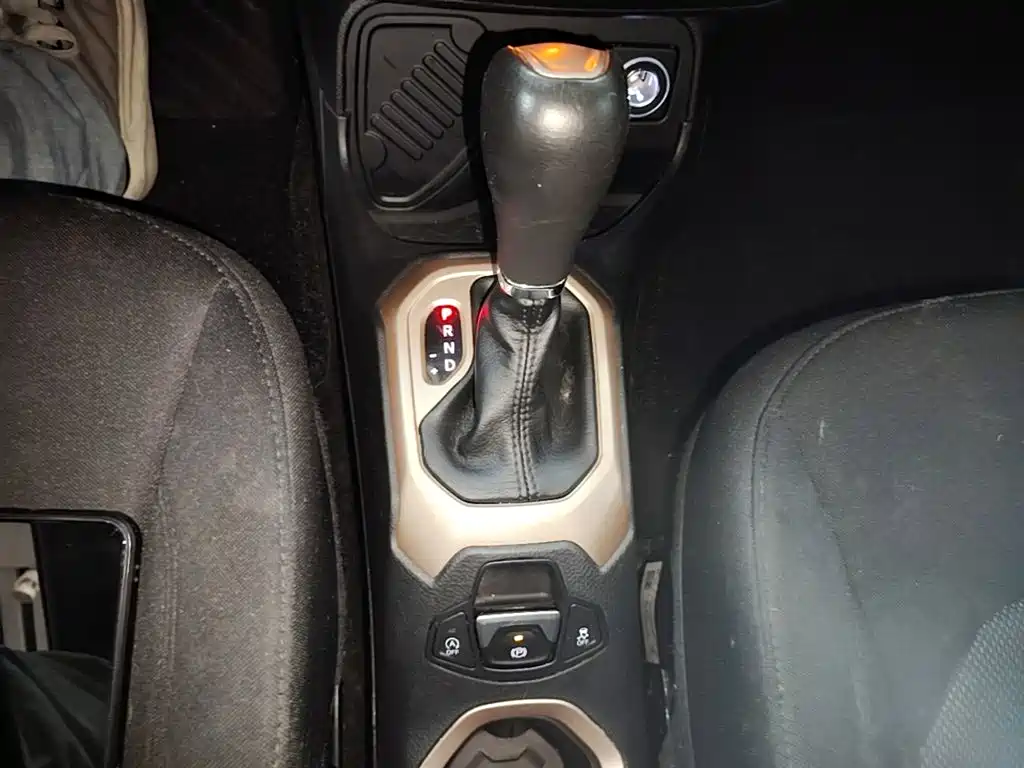 Jeep Renegade — миниатюра 14