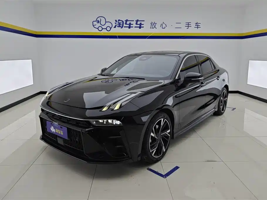 Купить Lynk & Co 03