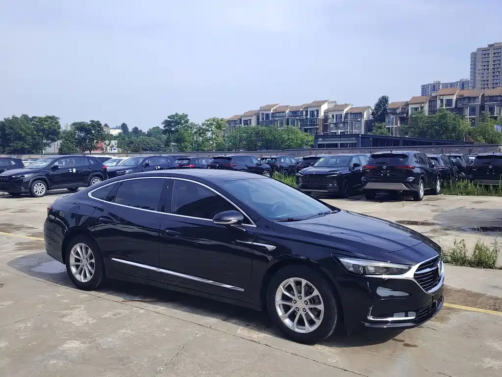 Buick LaCrosse — миниатюра 5