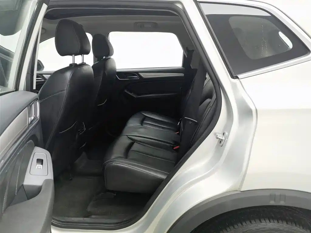 ROEWE RX5 NEW ENERGY