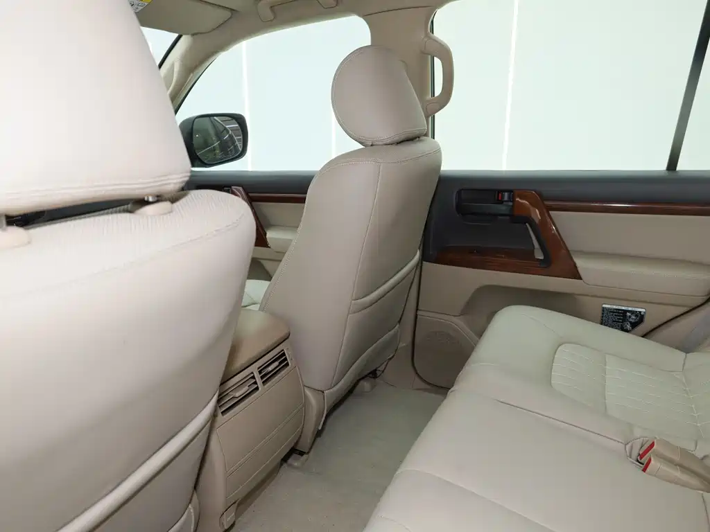 Toyota Land Cruiser — миниатюра 11