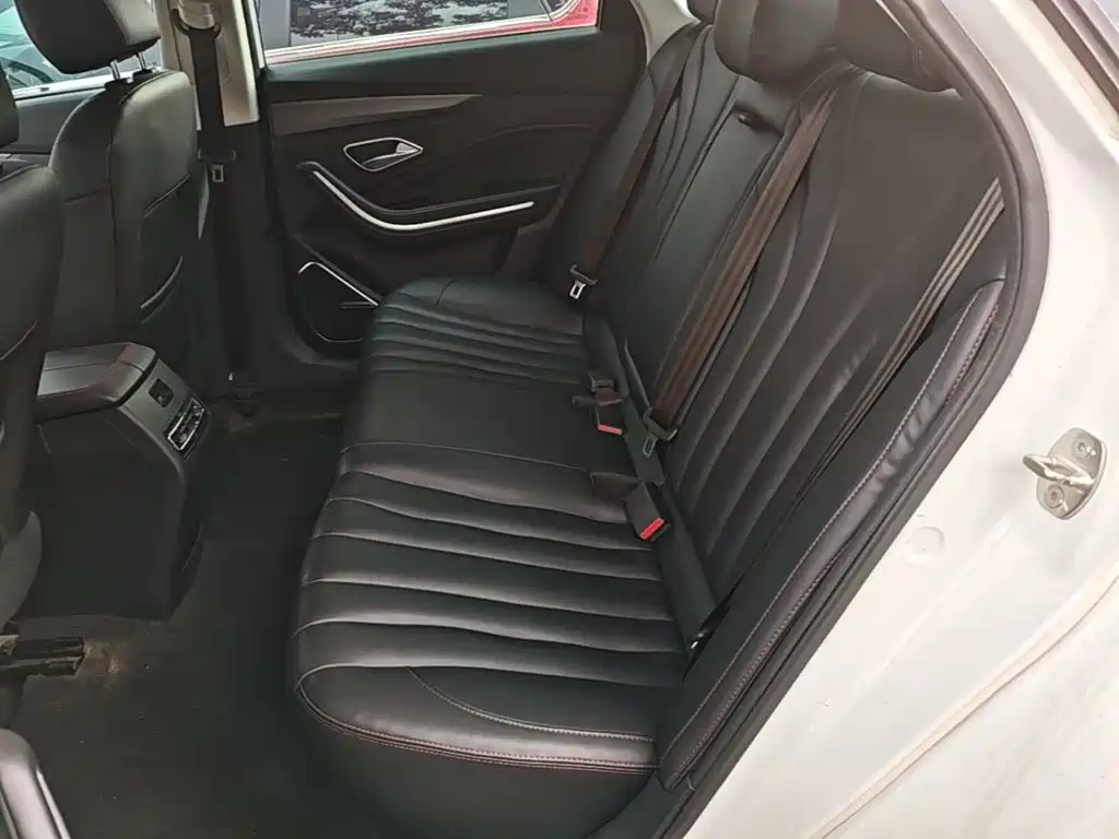 BAIC U7 — миниатюра 17