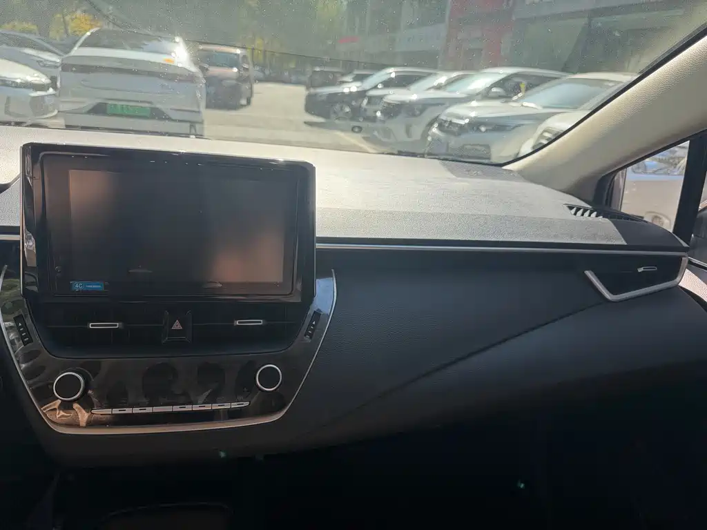 Toyota Corolla — миниатюра 14