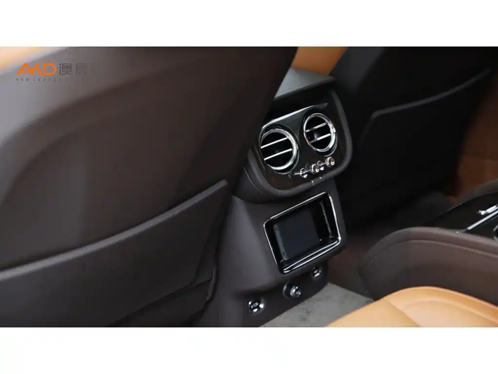 Bentley Bentayga — миниатюра 9