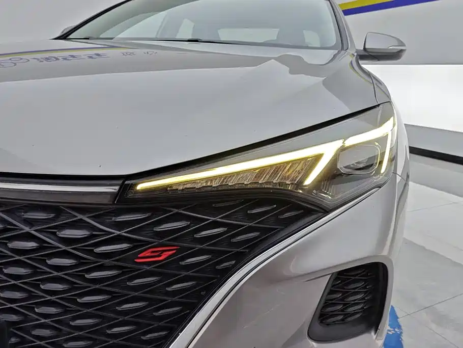 Changan Eado — миниатюра 5