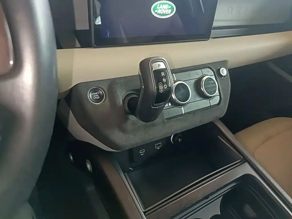 Land Rover Defender — миниатюра 14