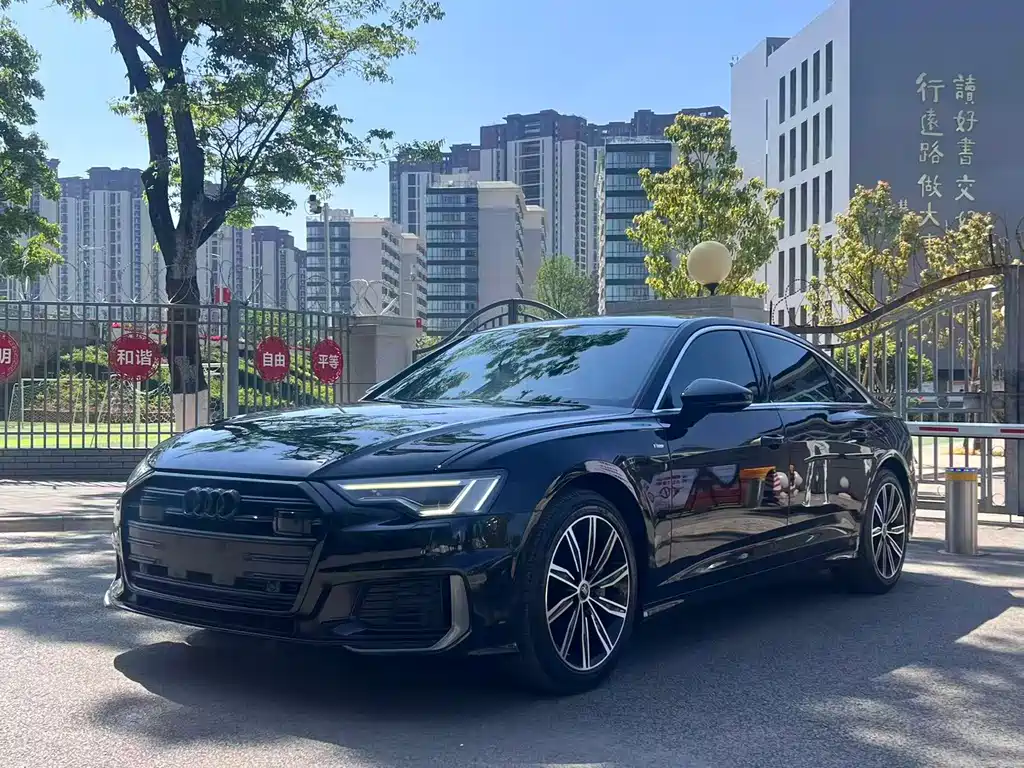 Audi A6L 2022