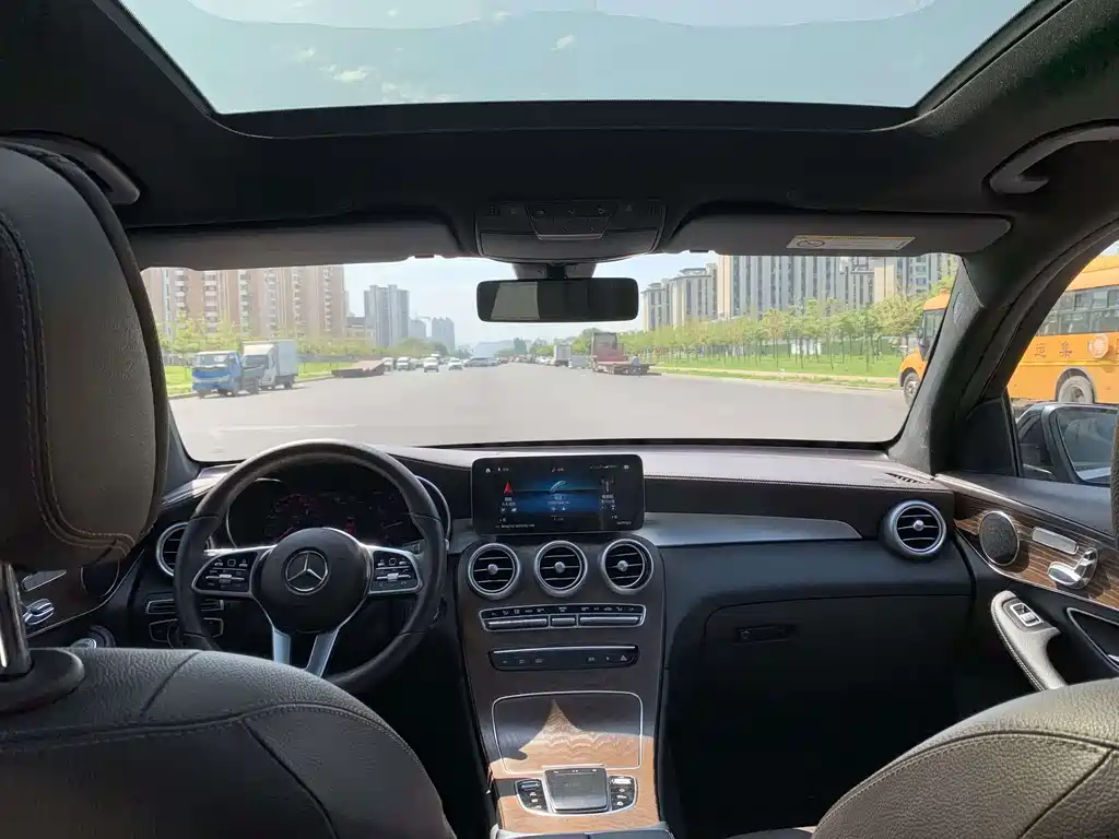 Mercedes-Benz GLC — миниатюра 4