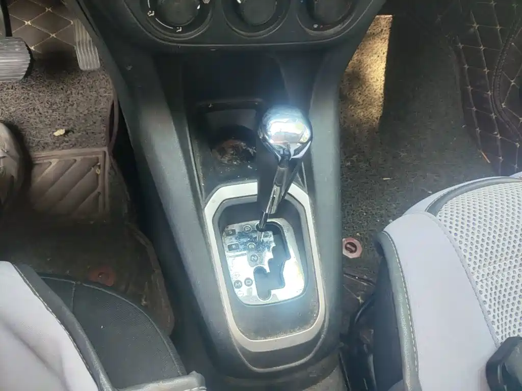 Peugeot 301 — миниатюра 14