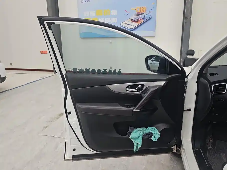 Nissan Qashqai — миниатюра 7