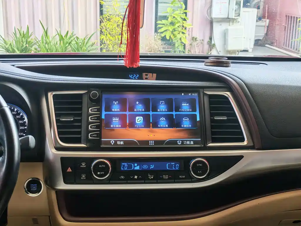 Toyota Highlander — миниатюра 14
