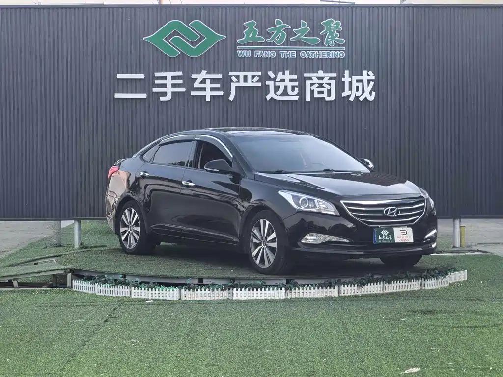 Hyundai Mistra 2014 1.8L AT Luxury DLX