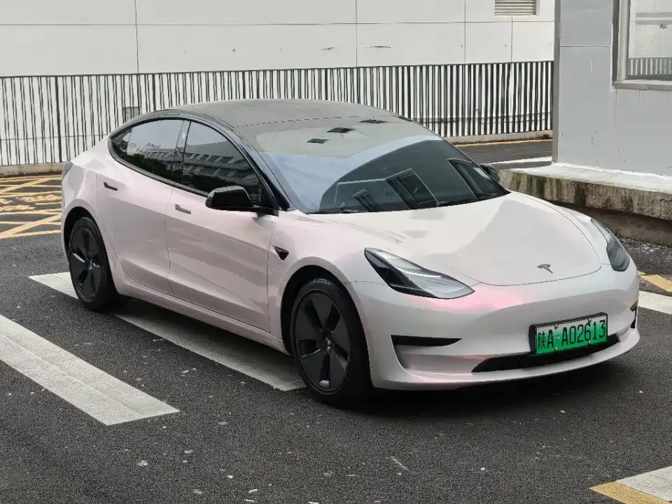 Tesla Model 3 — миниатюра 2