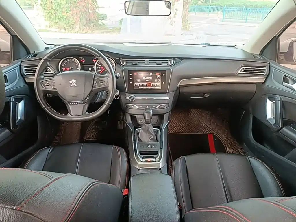 Peugeot 408 — миниатюра 10