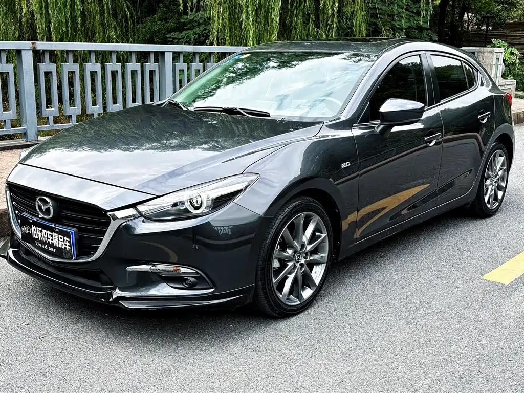 Mazda 3 Axela 2018