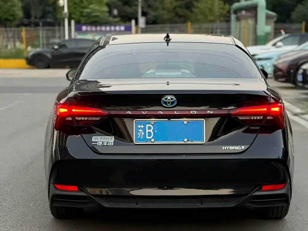 Toyota Avalon — миниатюра 3
