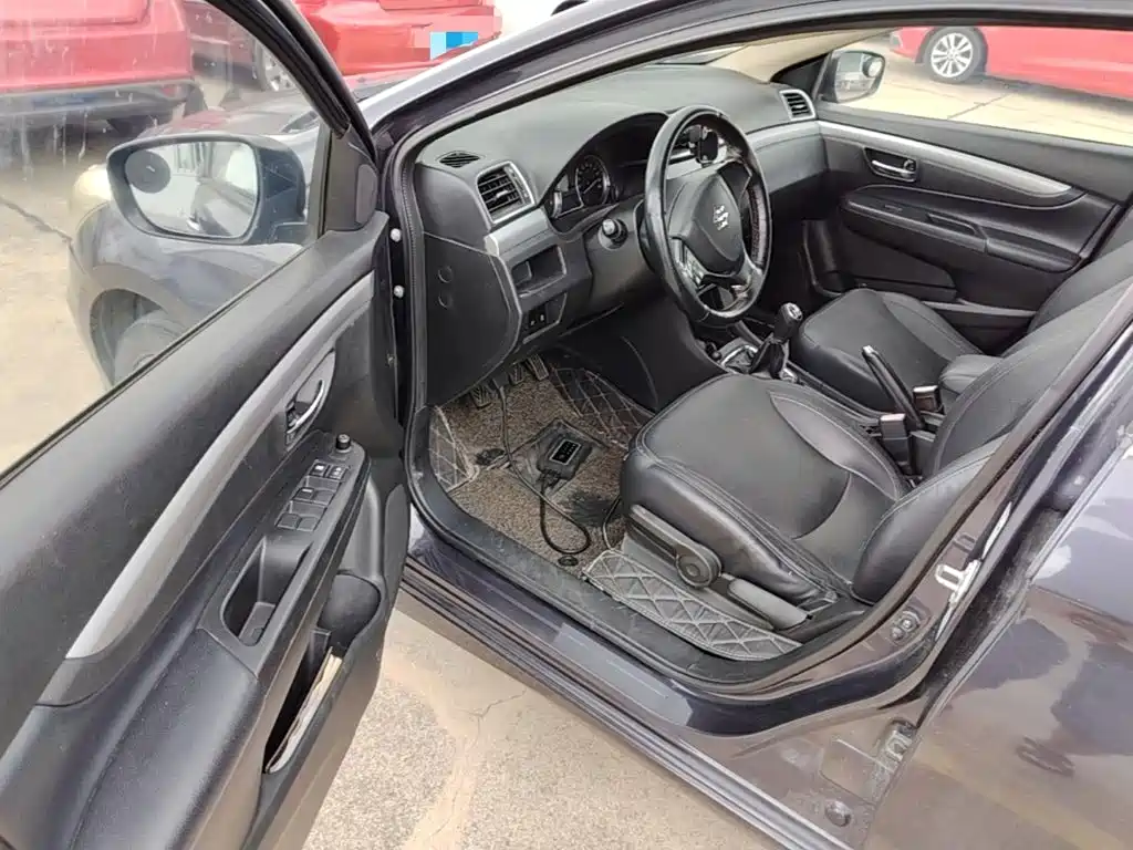 Suzuki Alivio — миниатюра 16