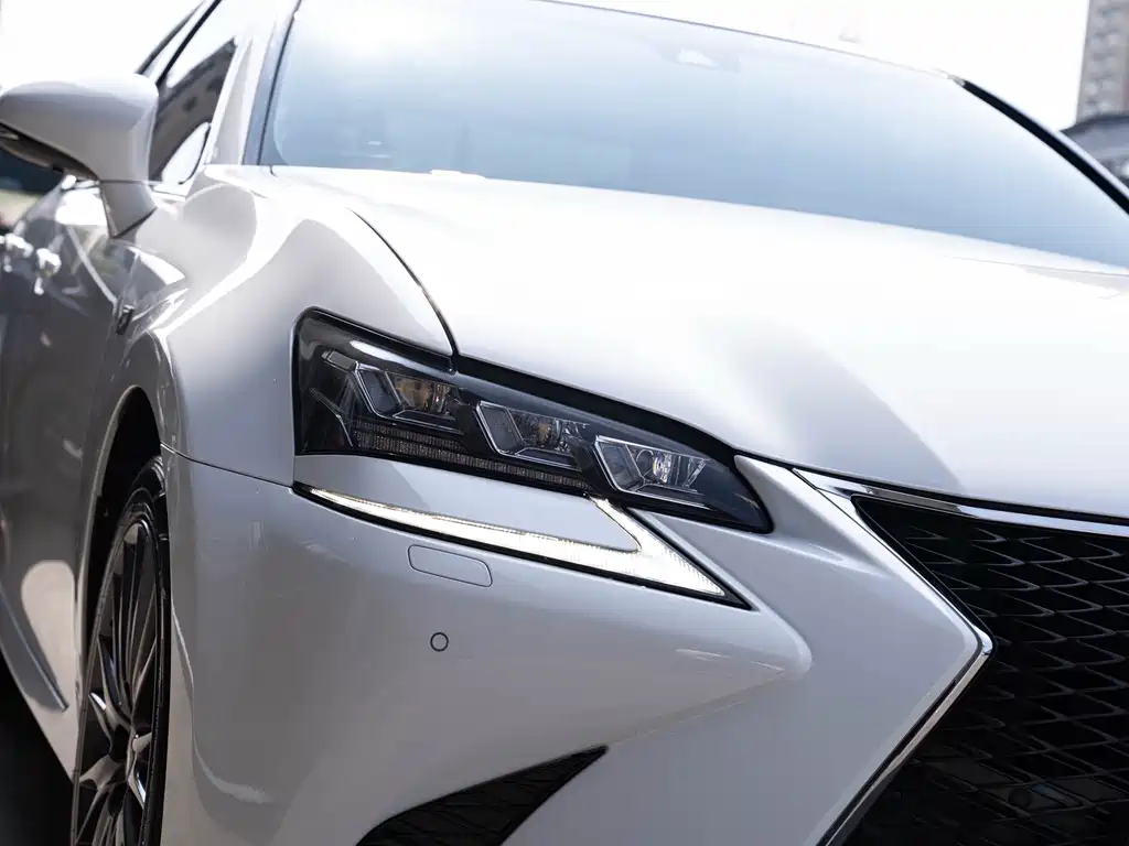 Lexus GS — миниатюра 6