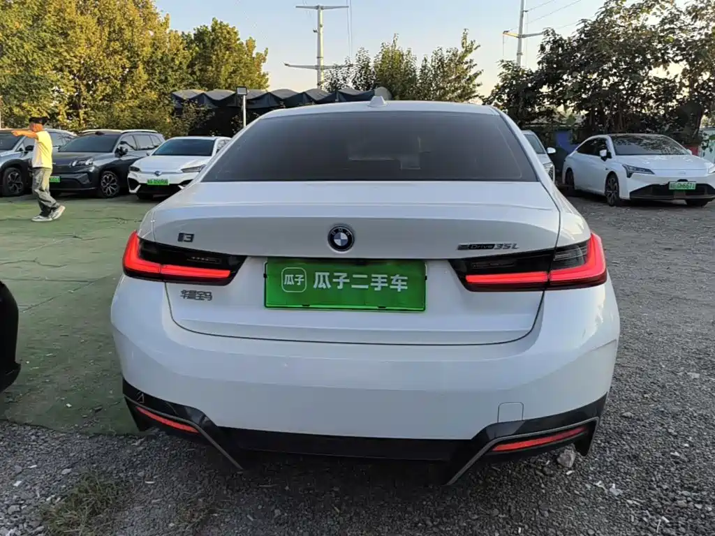 BMW i3 — миниатюра 6