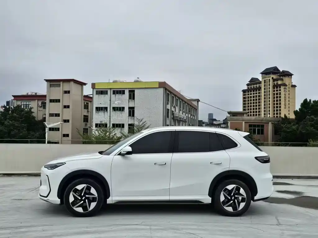 GEELY GALAXY GALAXY E5