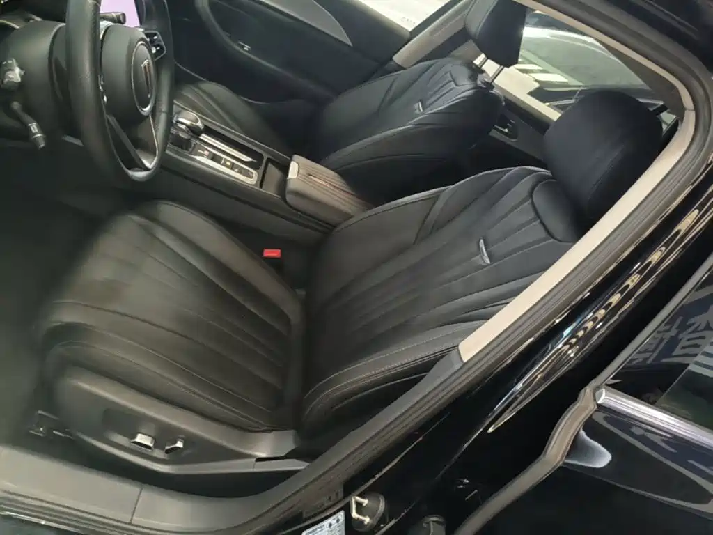 Hongqi Hongqi H5 — миниатюра 15