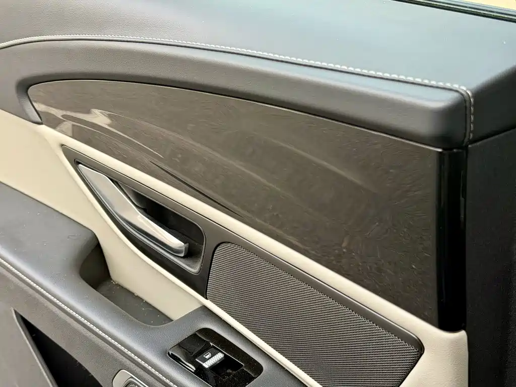 Lincoln Nautilus 2023 2.0T