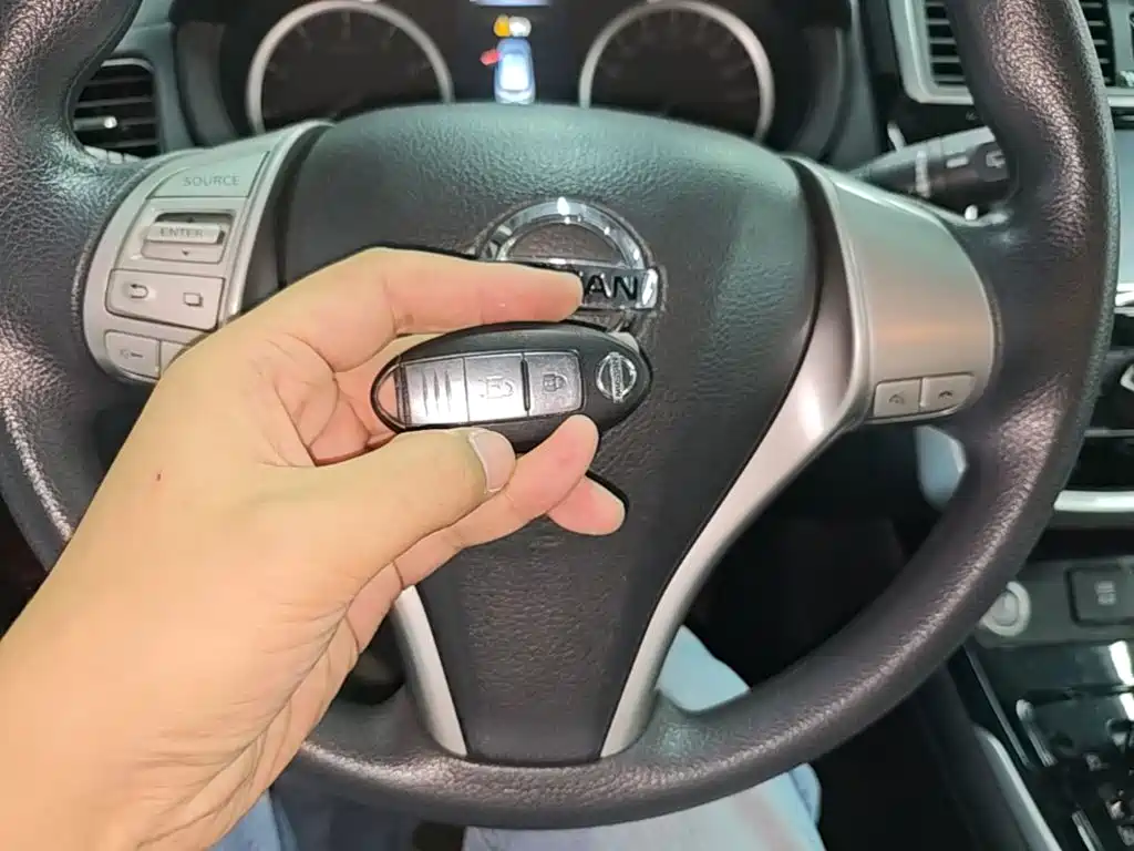 Nissan Tiida — миниатюра 9