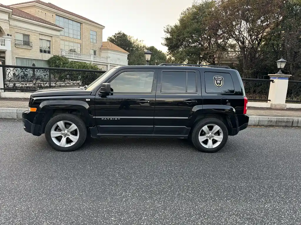 Jeep Patriot — миниатюра 9