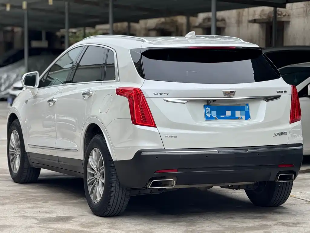 CADILLAC XT5