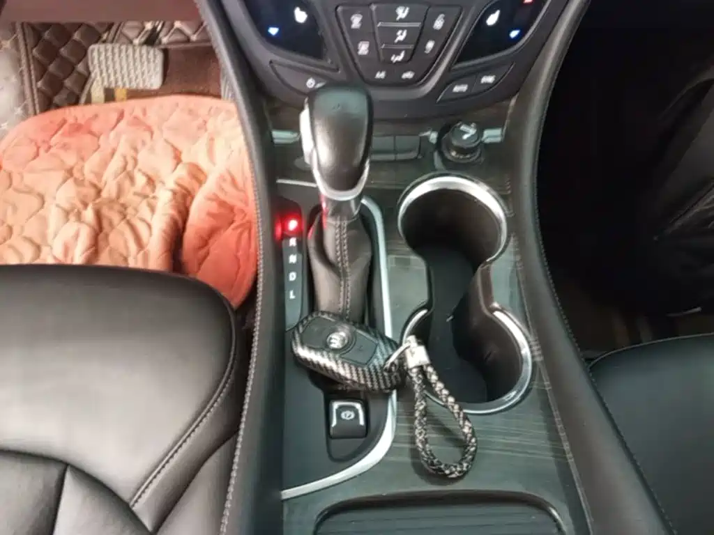 Buick Envision Plus — миниатюра 14