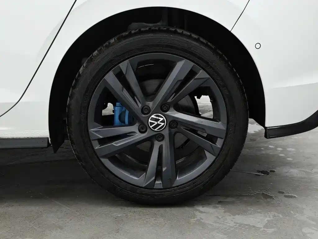 Volkswagen Golf — миниатюра 8