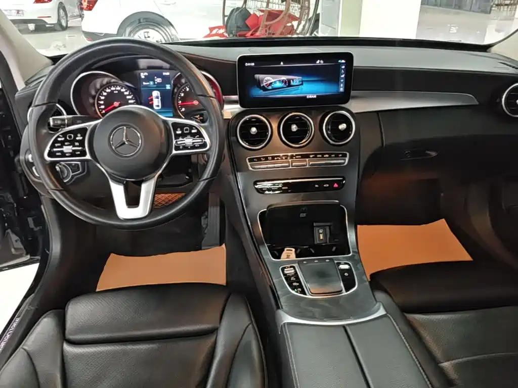 Mercedes-Benz C-Class — миниатюра 10