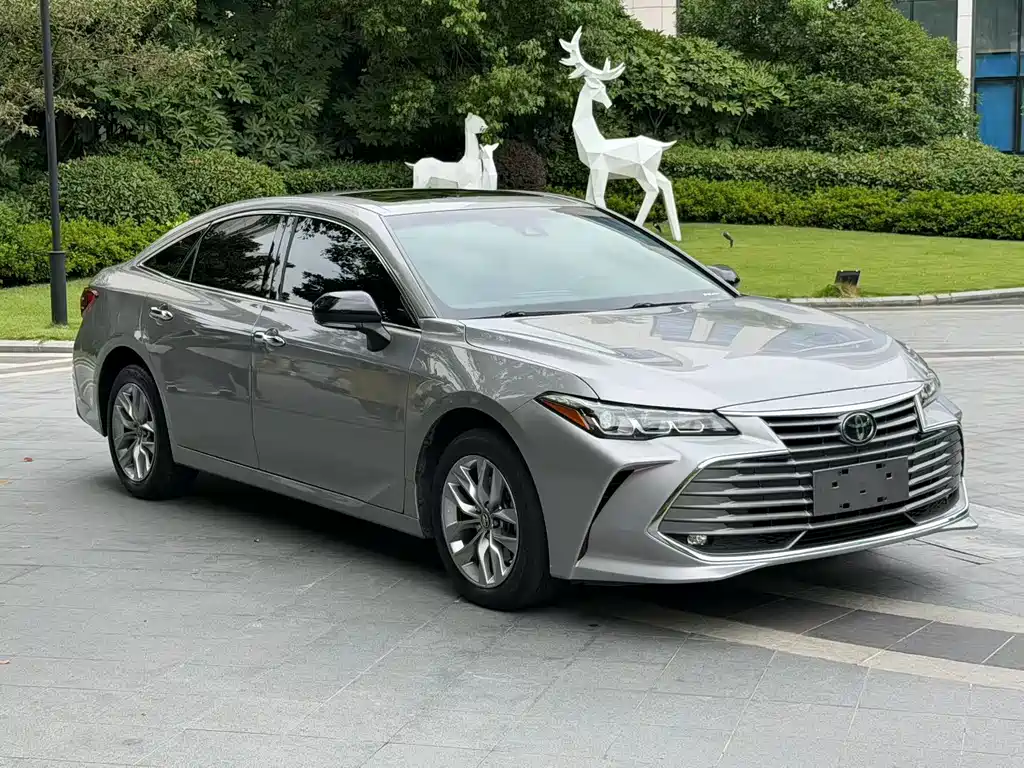 Toyota Avalon — миниатюра 3