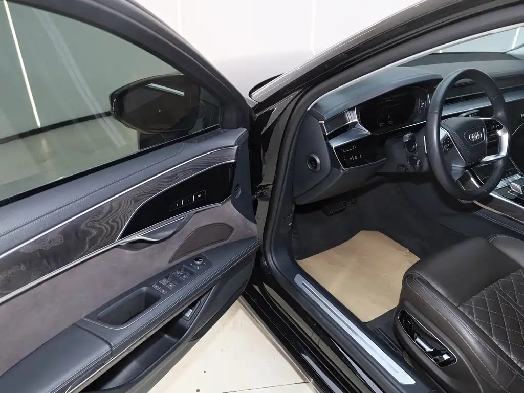 Audi A8 — миниатюра 31