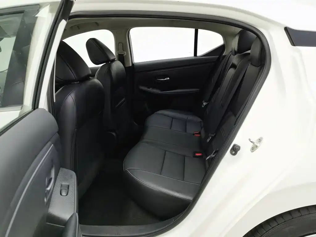 Nissan Sylphy — миниатюра 15