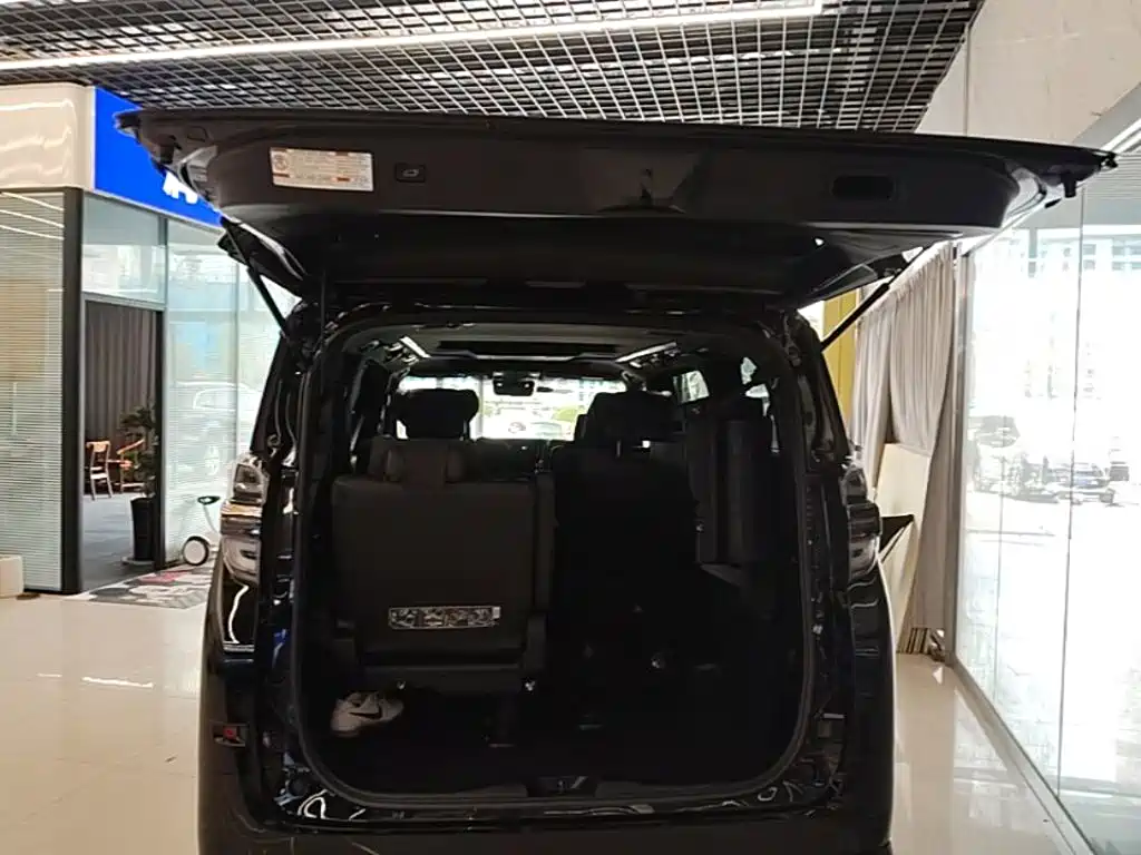 Toyota Vellfire — миниатюра 19