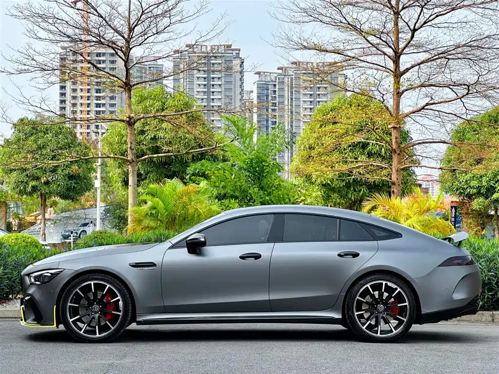 MERCEDES-BENZ AMG GT