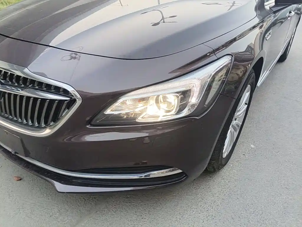 Buick LaCrosse — миниатюра 24