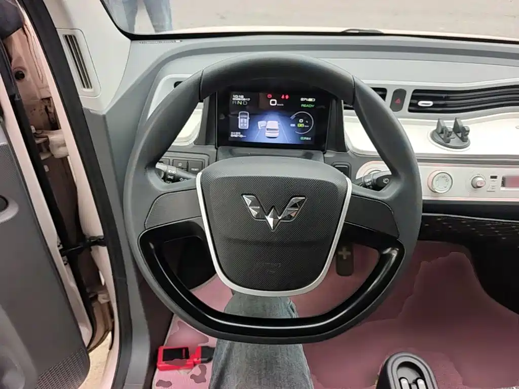 Wuling MINIEV — миниатюра 11