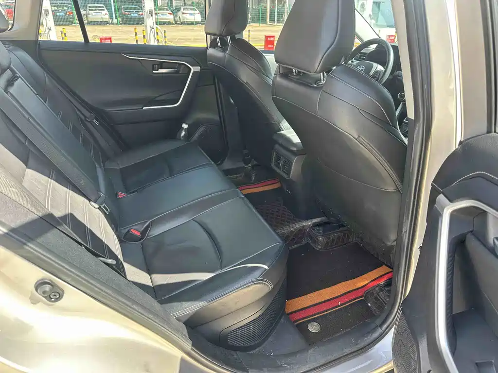 Toyota Wildlander — миниатюра 20